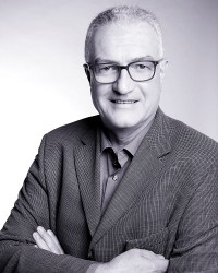 Uwe Hüser